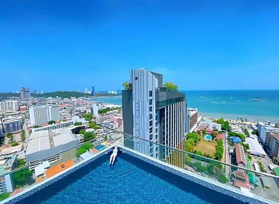 Great Location With Infinity Pool - Central Pattaya Apartment Exterior foto